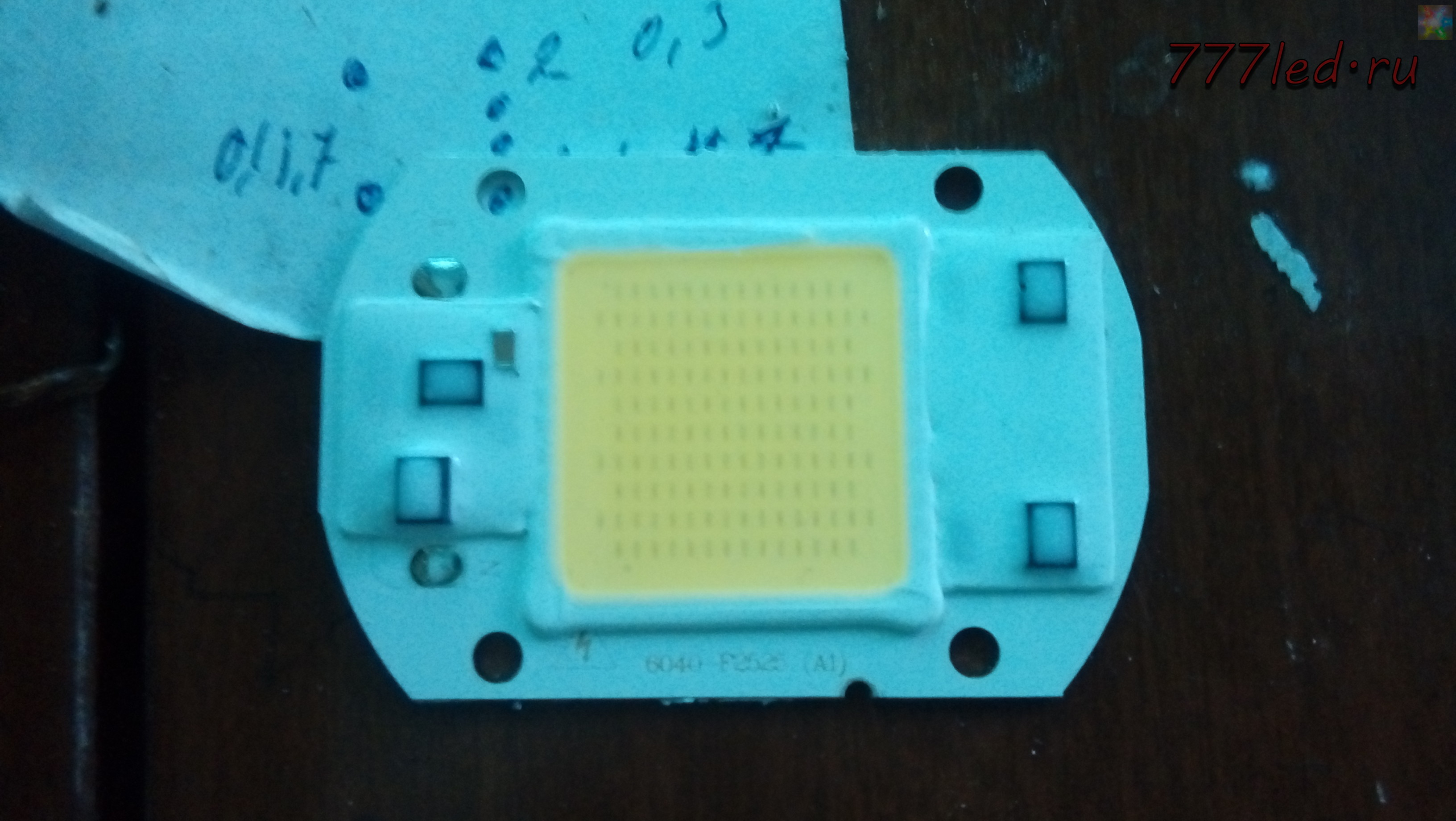 Светодиод на 220 В. Переделка лампочки и прожектора.